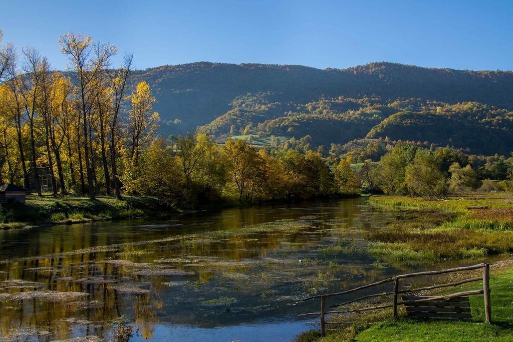 Bed And Breakfast Family Djukic Sipovo Buitenkant foto